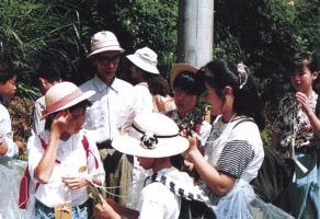 Dr. Giro Isa and students on the annual plant-collecting field trip.